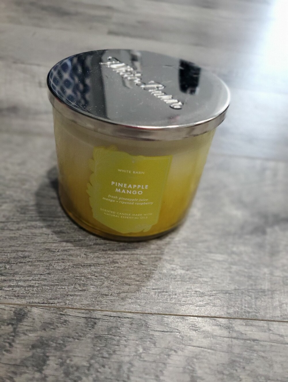 White Barn Bath And Body Works Pineapple Mango Candle